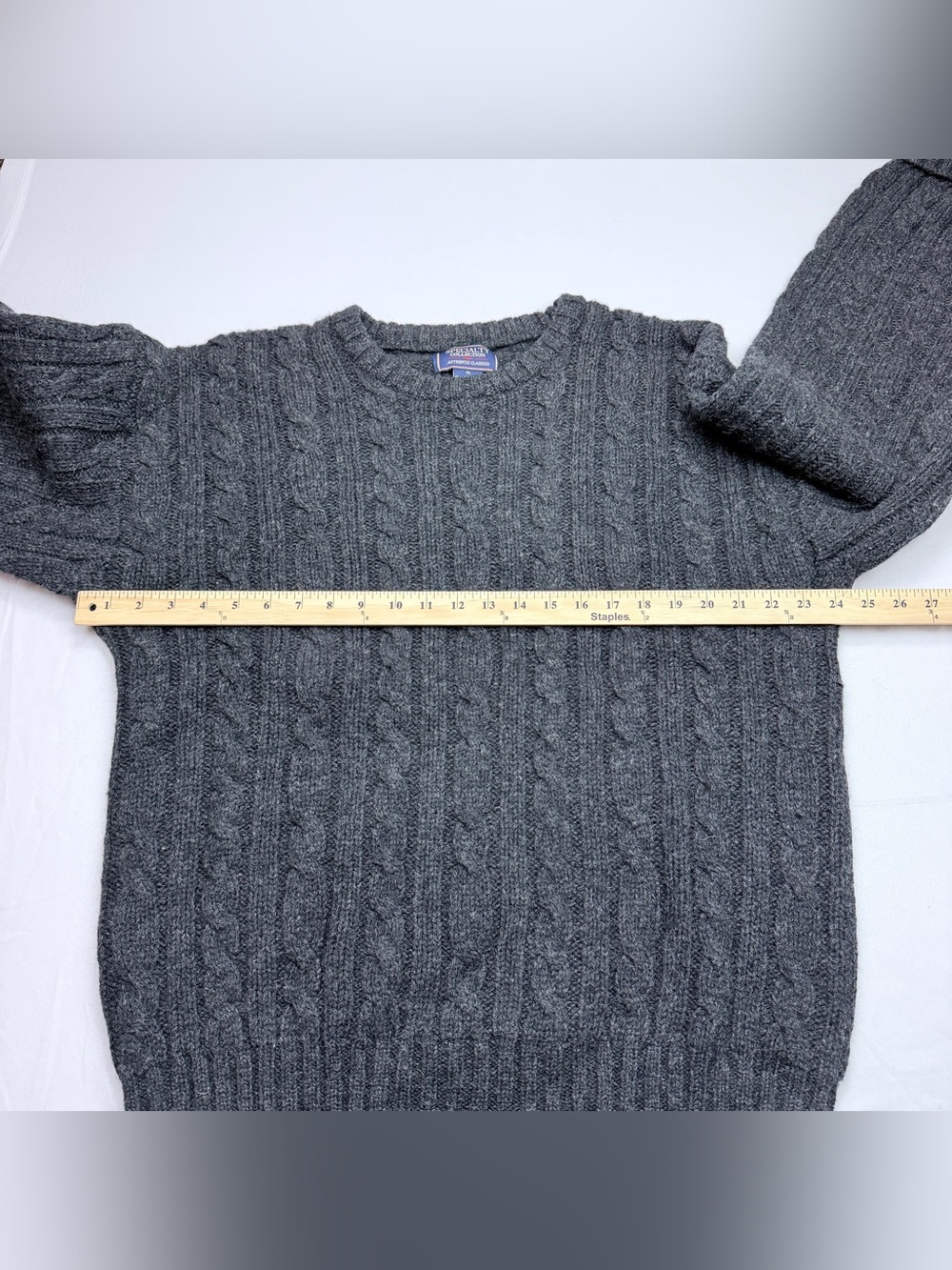 Men's Gray Cable 100% Wool Crewneck Sweater - Picture 6 of 8